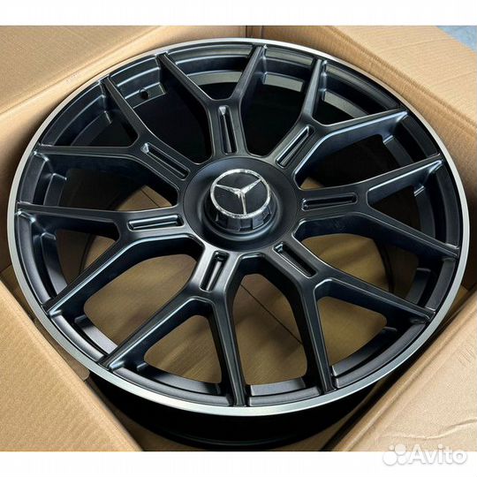 Диски R19 на Mercedes AMG