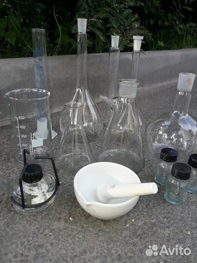 Лабораторная посуда. Мензурки, старинное и тд