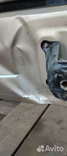 Дверь багажника Suzuki grand Vitara