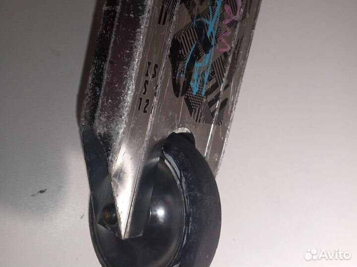 Дека на трюковой самокат