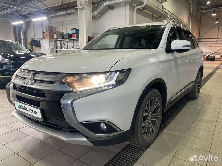 Mitsubishi Outlander 2.0 CVT, 2016, 191 000 км