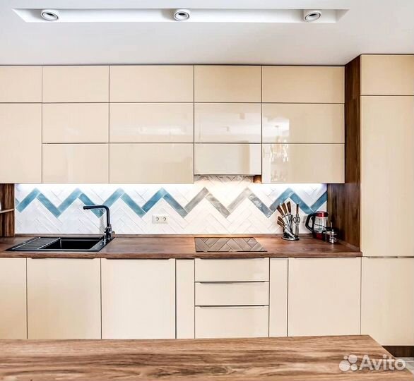 Кухня современная на заказ. Доставка и сборк