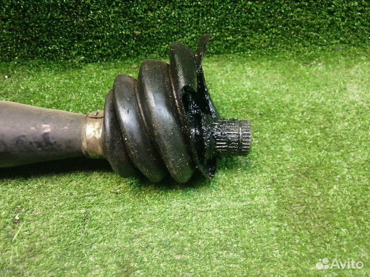 Привод правый передний Skoda/Volkswagen Fabia/Rapi