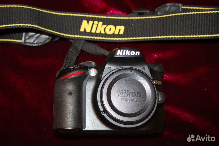 Nikon d3200 body