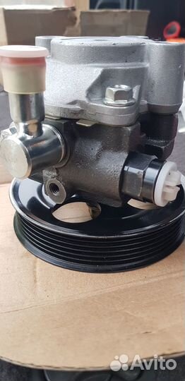Продам насос гур (тойота сиквоя, тундра 4.7)
