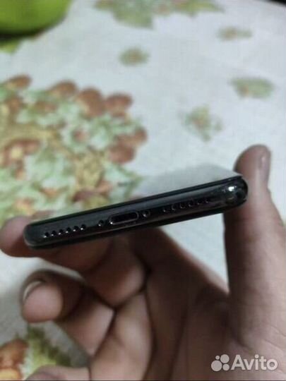 iPhone X, 64 ГБ