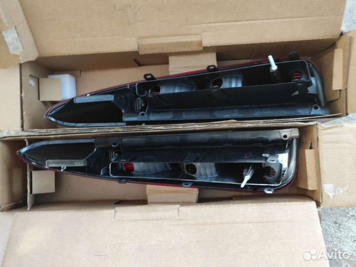 Задние фары на автомобиль Ford Fusion