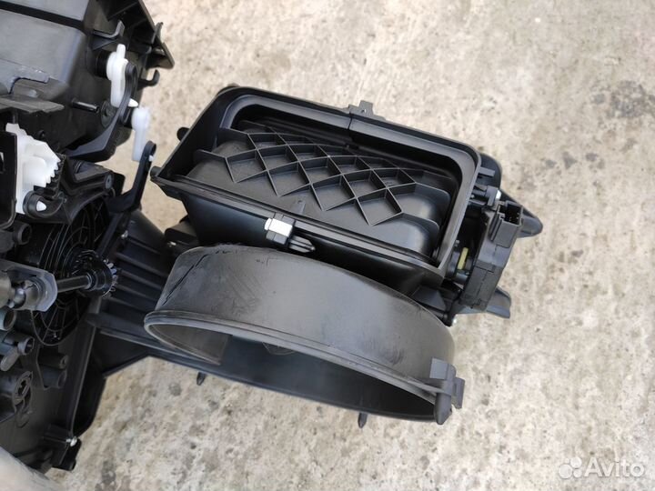 Корпус отопителя салона в сборе на Opel Meriva A