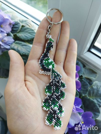 Брелки из бисера ручной работы 