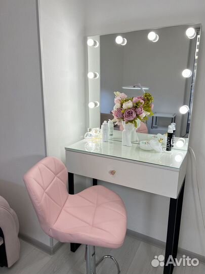 Аренда рабочего места бровиста, визажиста