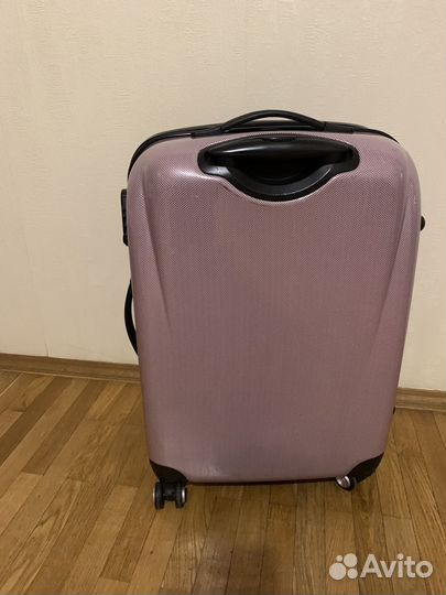 Чемодан на колесах Gillivo