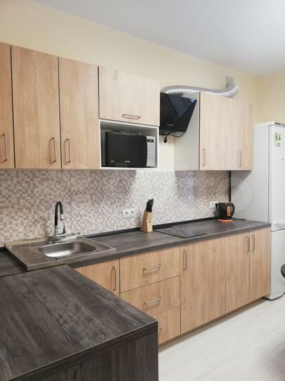 3-к. квартира, 92,5 м², 1/9 эт.