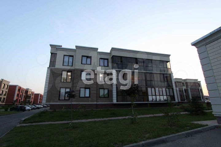 2-к. квартира, 68,6 м², 2/3 эт.