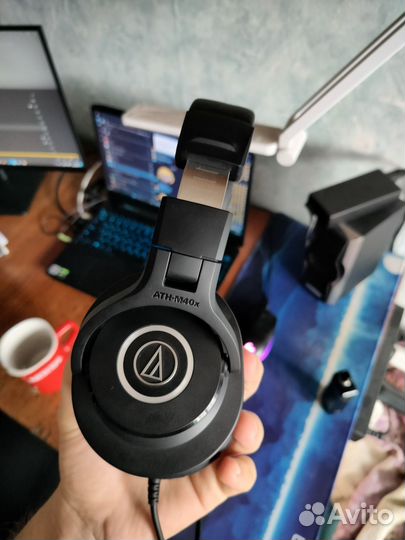 Мониторные наушники Audio-Technica ATH-M40x
