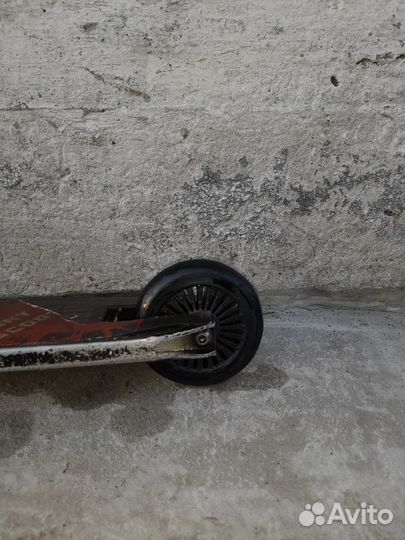 Продам трюковой самокат