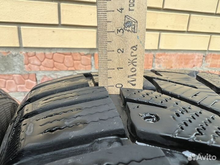 Gislaved NordFrost 100 215/55 R16