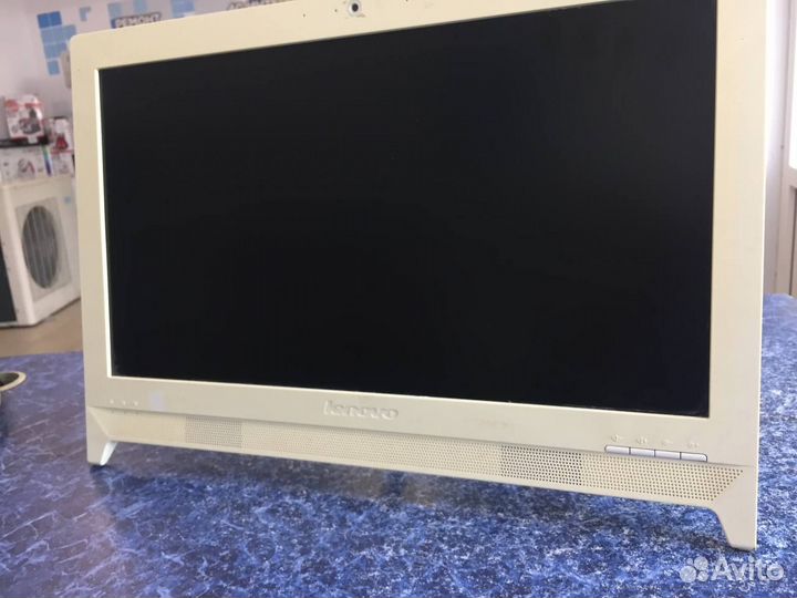 Моноблок Lenovo ideacentre AIO 300-23ISU