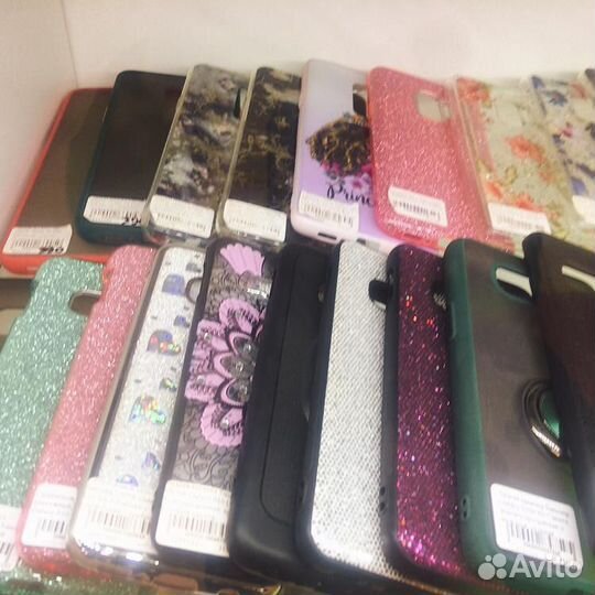 Чехлы на Samsung Galaxy S10e