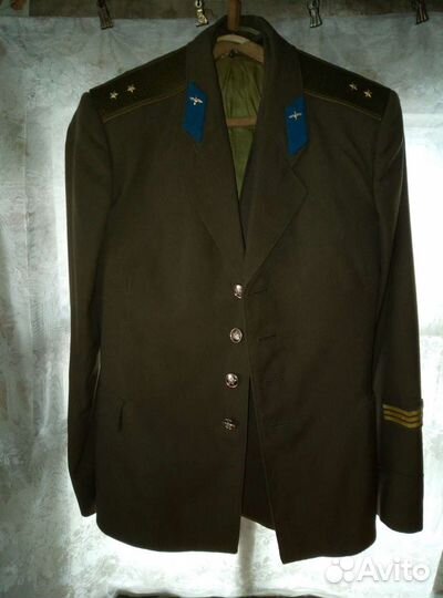 Военный китель