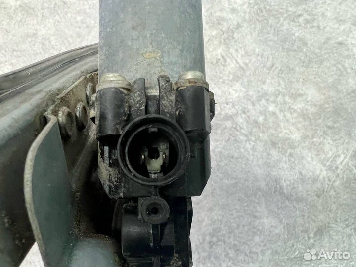 Стеклоподъемник электрический передний левый