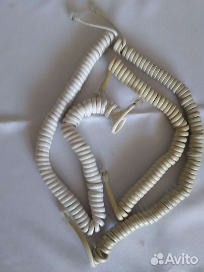 Сетевой шнур для подсоединения устройств в сеть