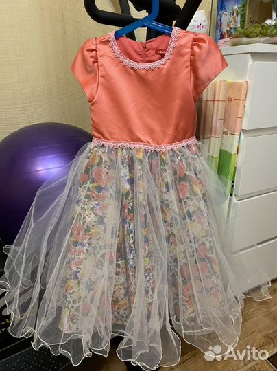 Платье на девочку