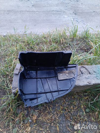 Защита днища кузова антигравийная Lexus RX 2