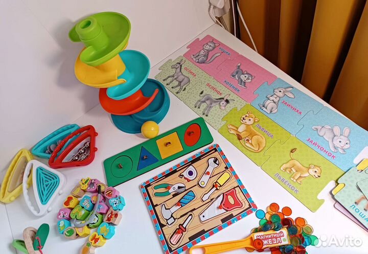 Развивающие игрушки пакетом
