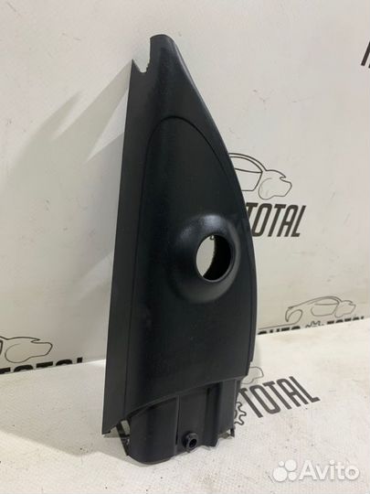 Накладка зеркала двери передняя левая Volkswagen