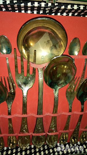 Столовые приборы