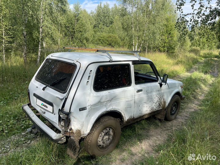 LADA 4x4 (Нива) 1.7 МТ, 2003, 126 000 км
