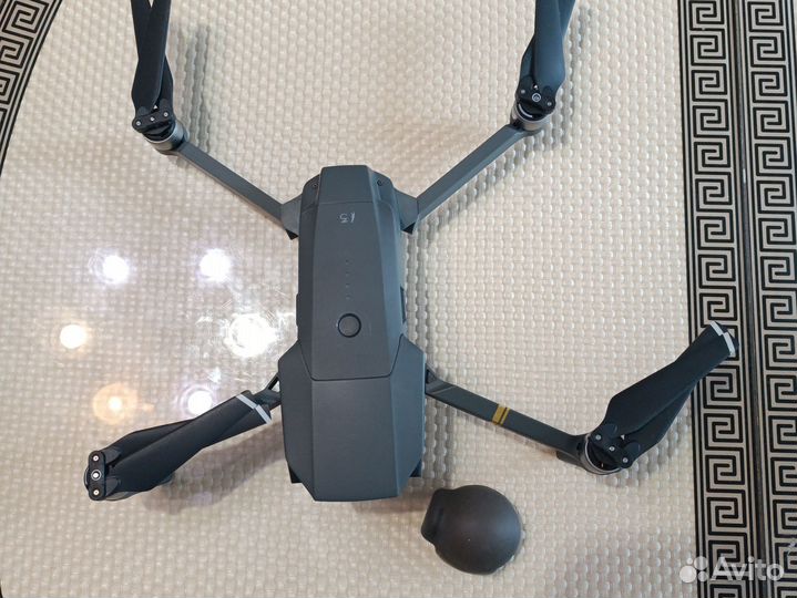 Квадрокоптер dji mavic pro