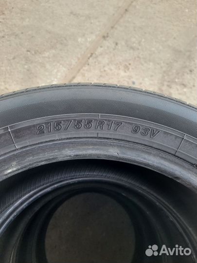 Yokohama dB Decibel E70 215/55 R17