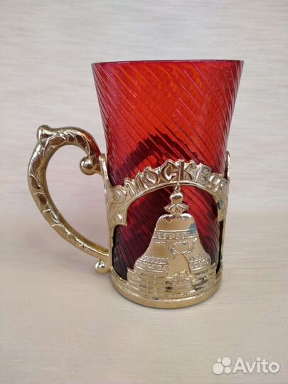 Кружка красное стекло с подстаканником Москва