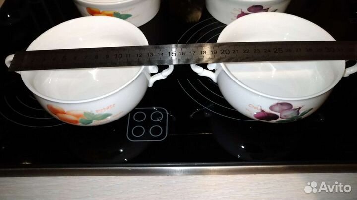 Бульонницы, чайники, сахарницы, блюдца