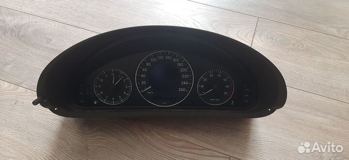 Панель приборов Mercedes CLK W209