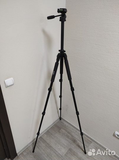 Штатив Soho Deluxe Urban Artist