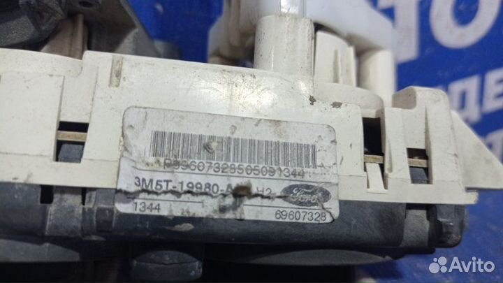 Блок управления печкой Ford Focus 2 седан qqdb