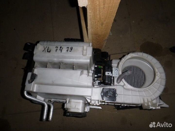 Корпус печки mitsubishi outlander XL (CW) 2006