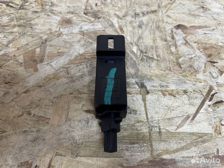 Концевик стоп сигнала Jetour Dashing