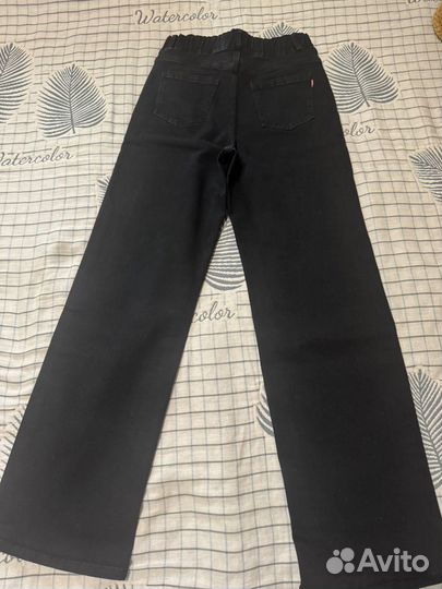 Джинсы женские