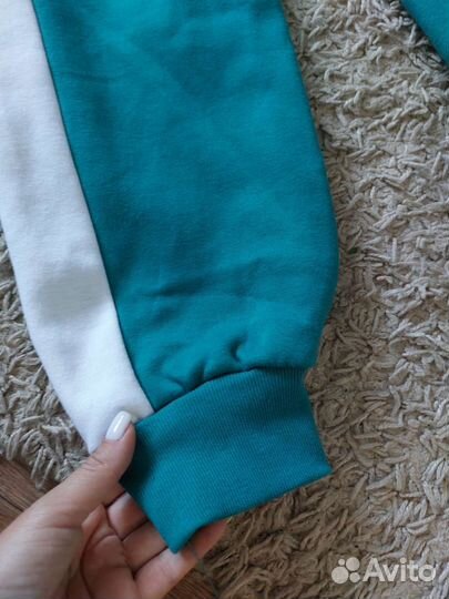 Спортивный костюм женский