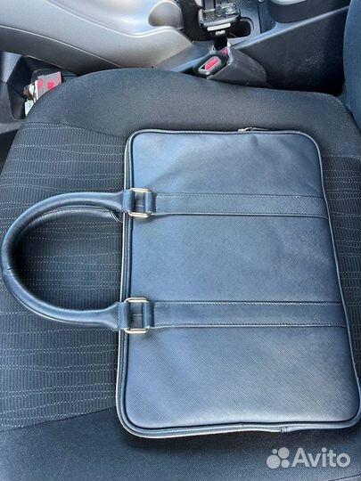 Кожаная сумка для ноутбука