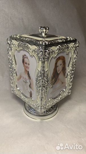 Шкатулка для украшений свадьба музыкальная