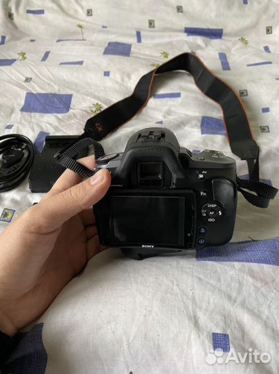 Продаётся Зеркальный фотоаппарат Sony Alpha 330