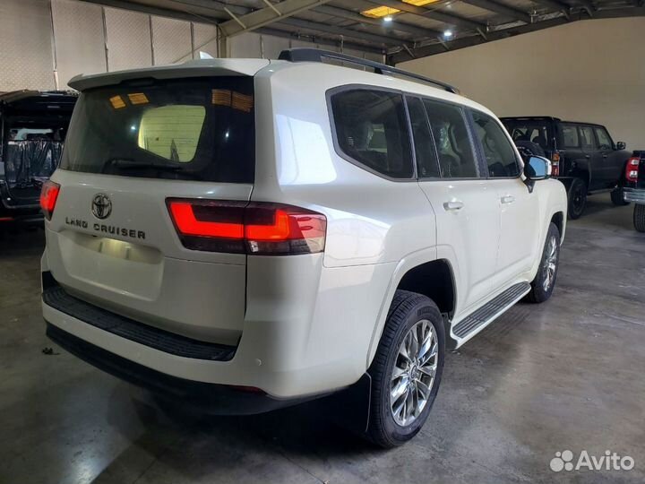 Toyota Land Cruiser 3.3 AT, 2022, 15 км