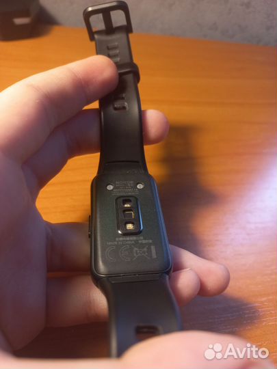 Часы Honor band 6
