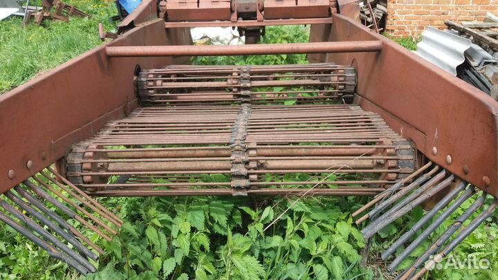 Копатель корнеплодов Лидсельмаш КСТ-1,4, 1992