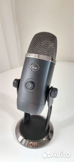 Микрофон универсальный Blue Microphones Yeti