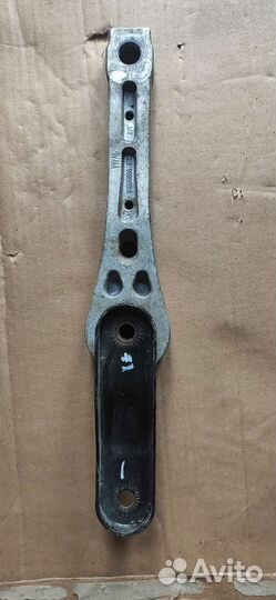 Опора двигателя нижняя Volkswagen Jetta 6